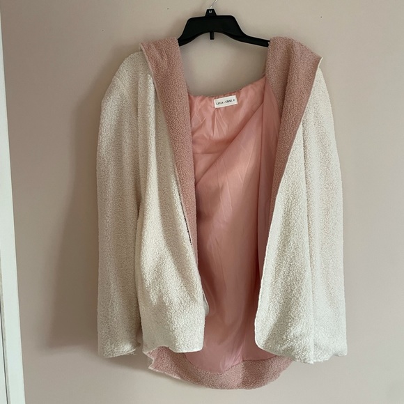 Luca and Grae white and pink fuzzy Sherpa - Picture 2 of 12